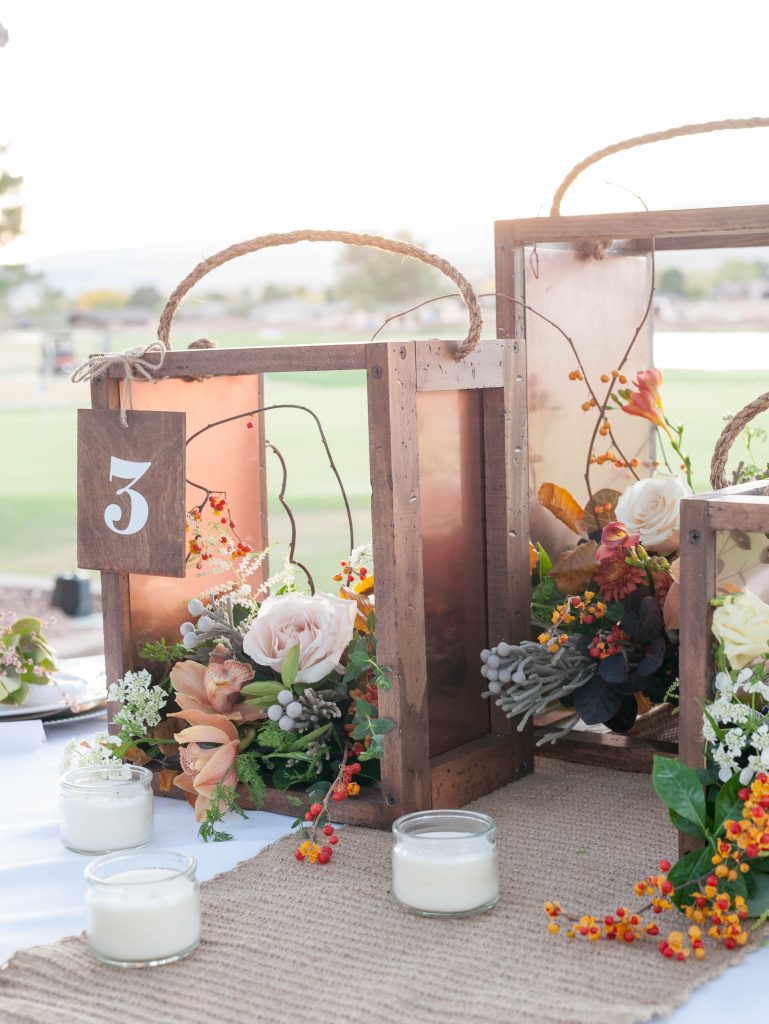 How To Craft Wood Centerpieces That Look Chic And Charming